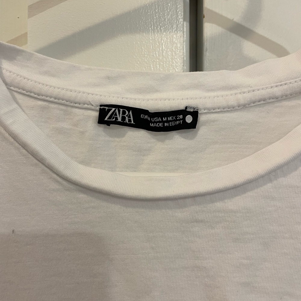 Zara white tee with gold embroidery